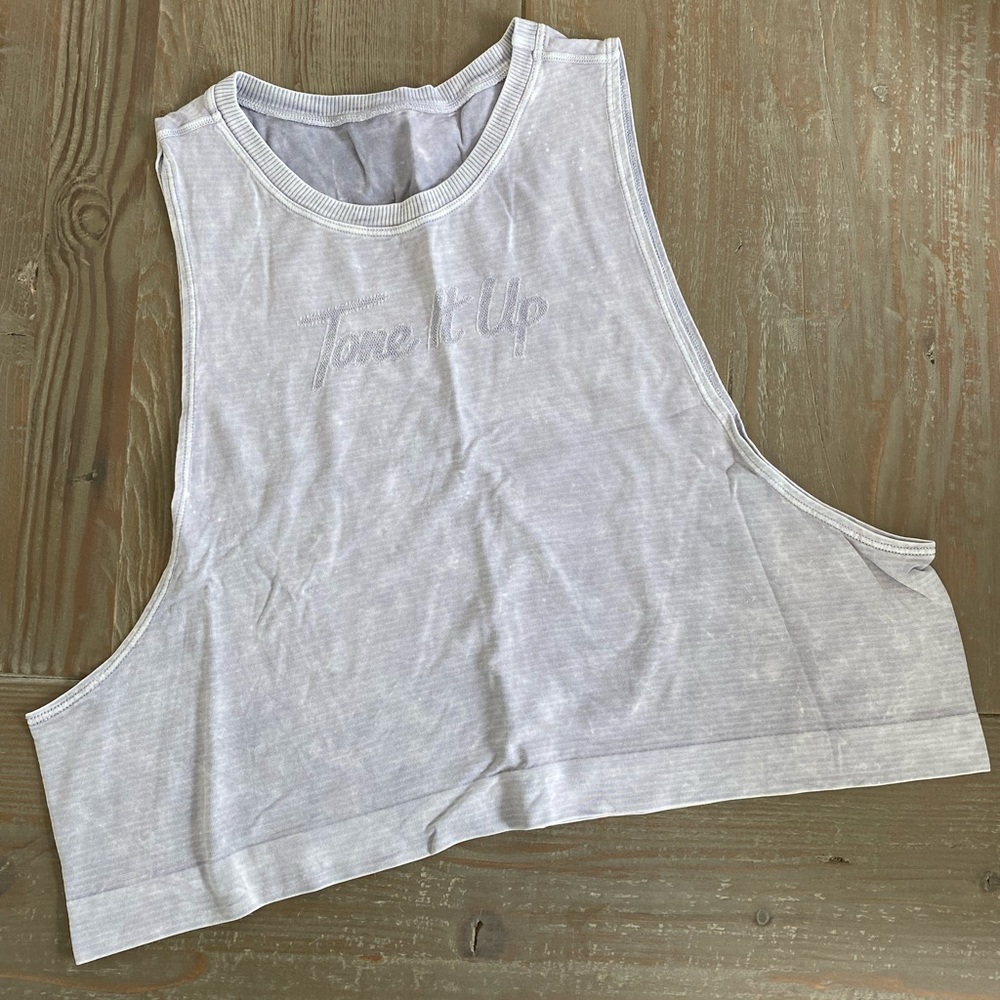 Gently used Tone it Up x Avocado tank size XS/S